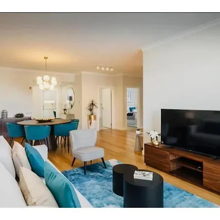 Penthouse With Sea View In Location Funchal (Madeira)