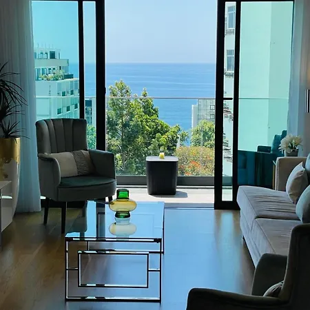 Διαμέρισμα Penthouse With Sea View In Location Φουνκάλ