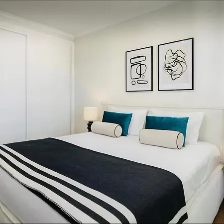 Penthouse With Sea View In Location Apartament Funchal (Madeira)