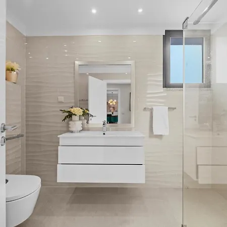 Διαμέρισμα Penthouse With Sea View In Location *