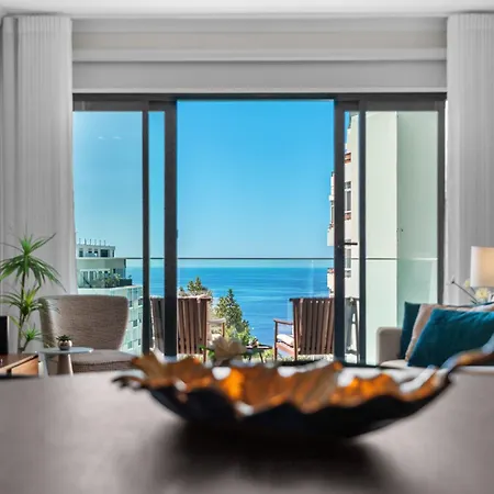 Penthouse With Sea View In Location Διαμέρισμα Φουνκάλ