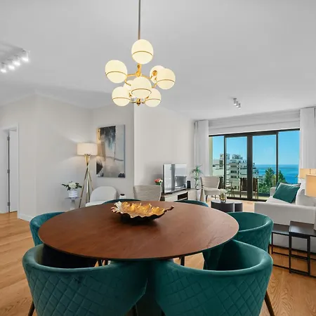 Penthouse With Sea View In Location Διαμέρισμα