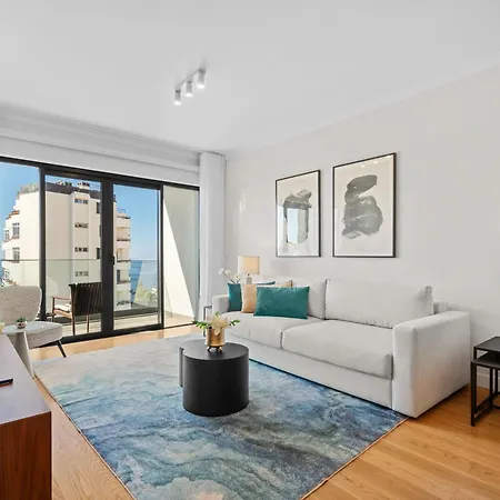 Penthouse With Sea View In Location * Φουνκάλ